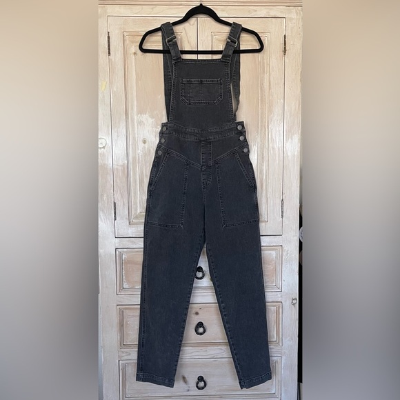 Rebecca Minkoff Black Denim Overalls Jeans
Bib Skinny Leg Adjustable Straps - Picture 3 of 5